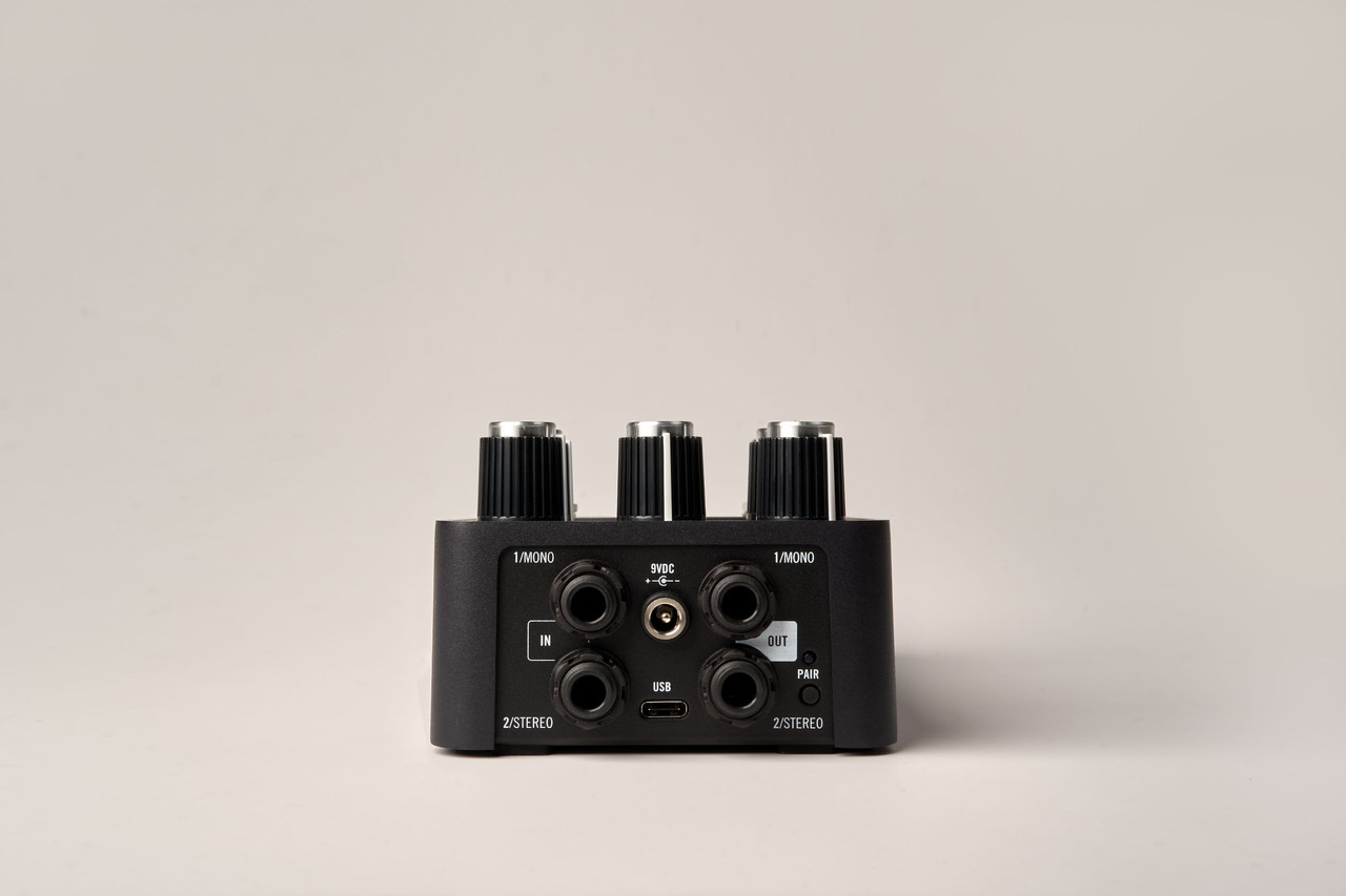 Universal Audio STARLIGHT Echo Station Stereo Delay Pedal | Musician Madness