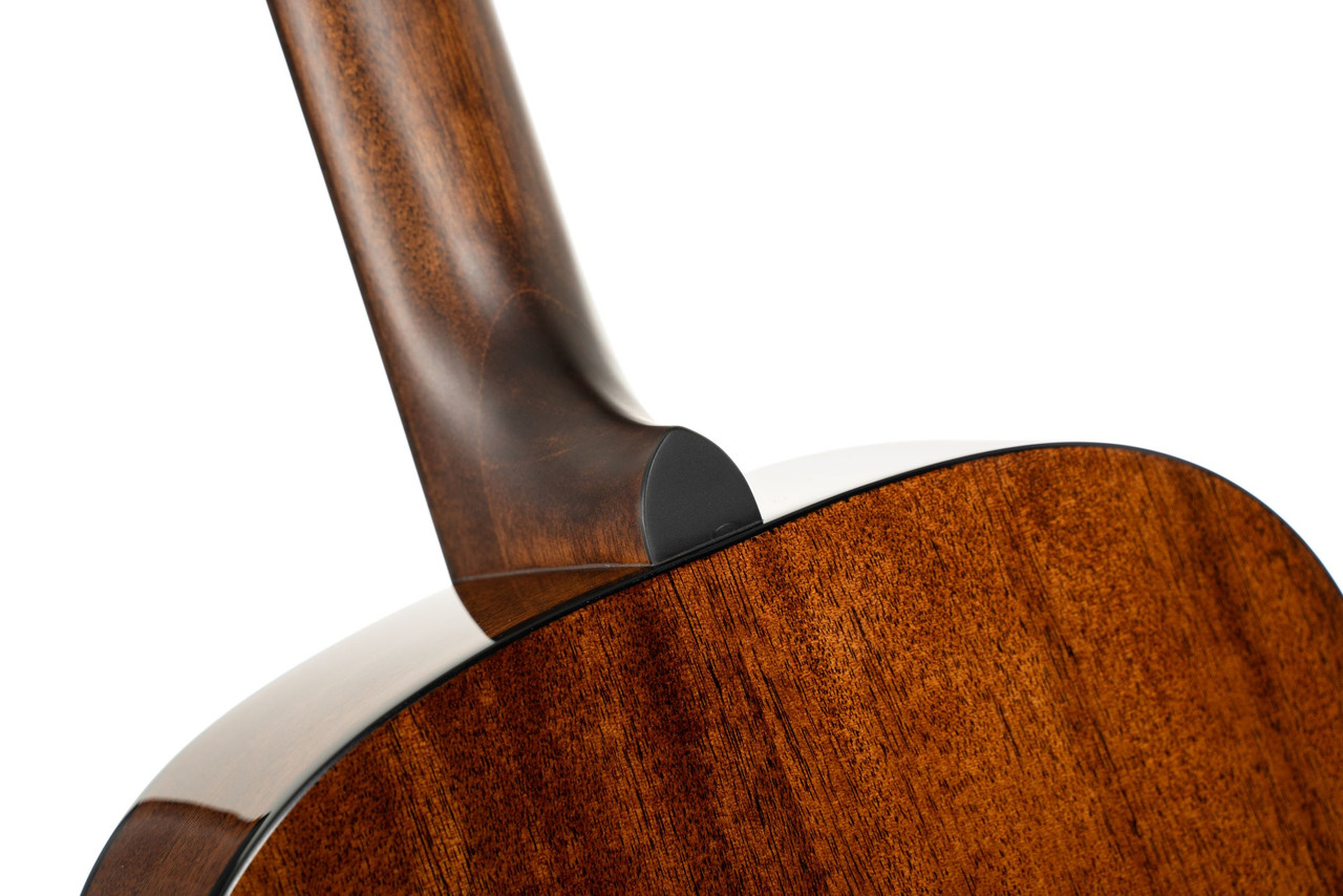 Cort L60NAT Luce Series L60 Orchestra Acoustic Guitar featuring a solid spruce top, mahogany back and sides, and a natural gloss finish for warm tone and timeless appeal.