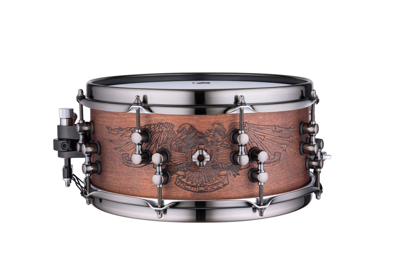 Mapex Black Panther Design Lab Warbird 12" x 5.5" Snare Drum – Walnut (BPDLMW2550LWH) featuring a walnut shell, precision hardware, and tight, powerful tone designed with Matt Halpern.