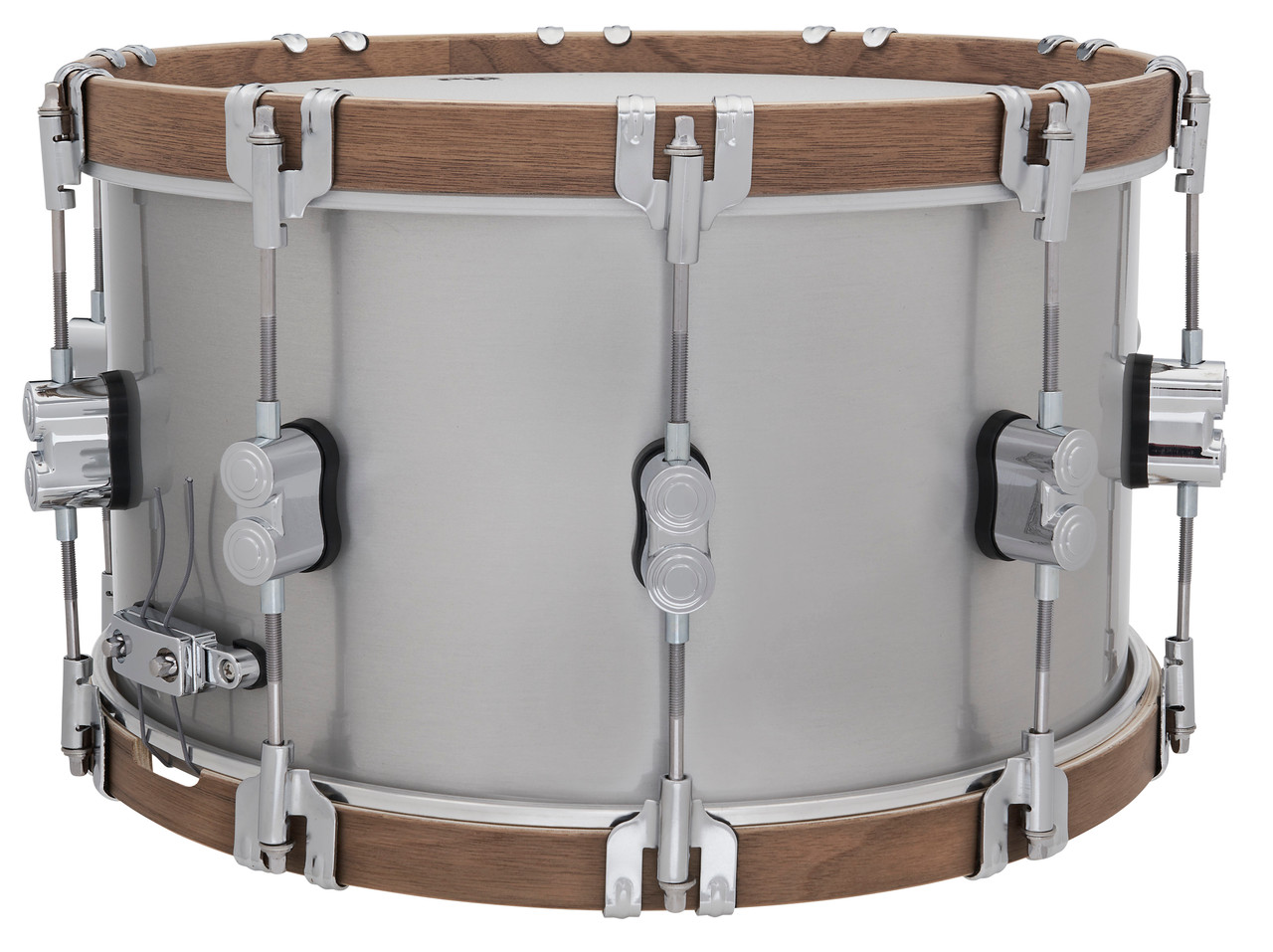 PDP Concept Select 8x14 Snare Drum with 3mm aluminum shell and walnut wood hoops, delivering crisp attack, warm tone, and elegant craftsmanship.