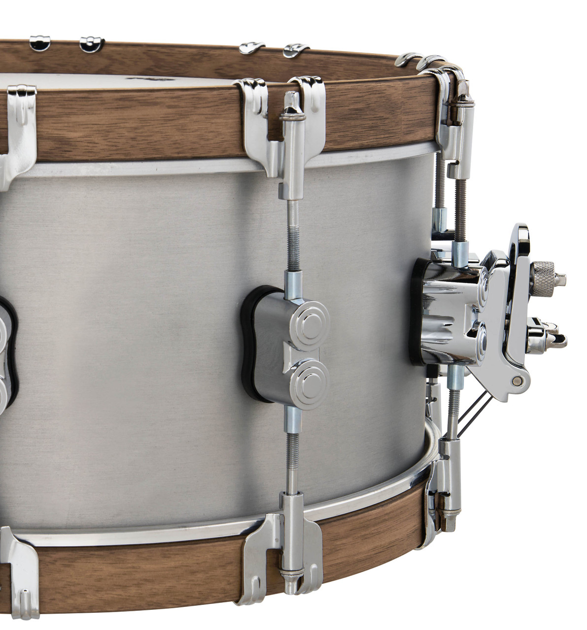 PDP Concept Select 6.5x14 Snare Drum with 3mm aluminum shell and walnut wood hoops, delivering clear tone, dynamic response, and stunning craftsmanship.