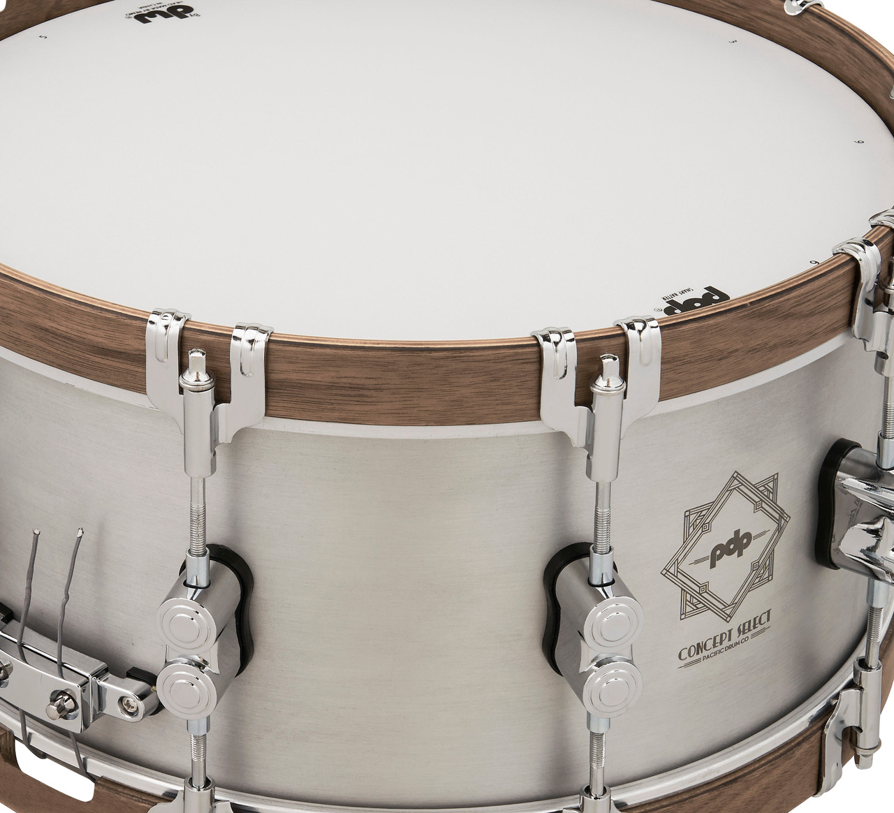 PDP Concept Select 6.5x14 Snare Drum with 3mm aluminum shell and walnut wood hoops, delivering clear tone, dynamic response, and stunning craftsmanship.