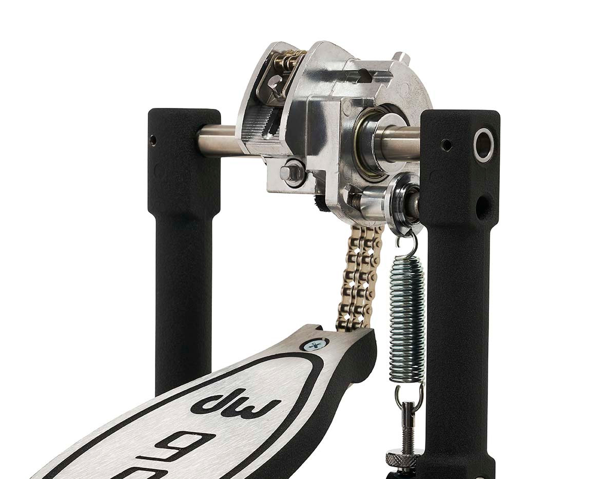 DW 9000 Series Single Bass Drum Pedal w/ Bag (DWCP9000) | Musician Madness