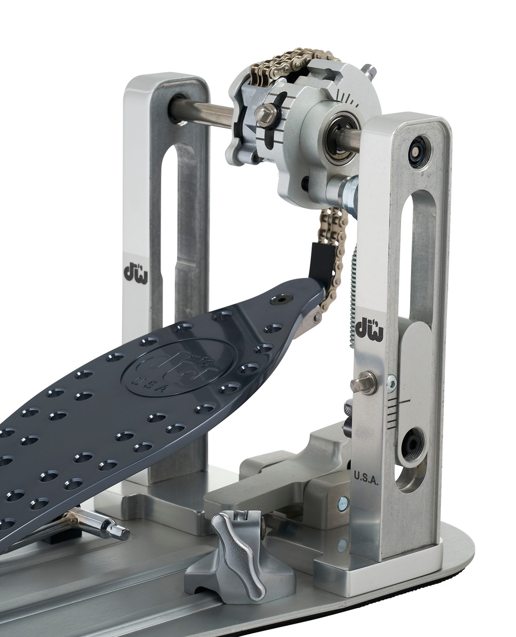 DW MFG Series Machined Chain Drive Single Bass Drum Pedal with Extended Footboard (DWCPMCDXF)|Musician Madness