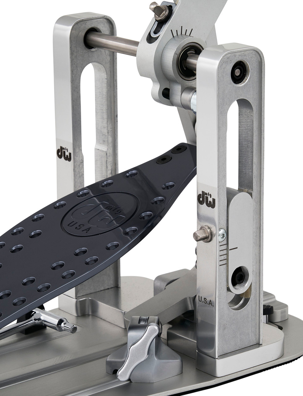 DW MFG Series, DWCPMDDGR, DW gun metal pedal, DW direct drive, DW MFG single pedal, DW Machined pedal, DW drum hardware, DW gunmetal edition, DW pedal with bag, DW Machined Direct Drive, DW professional pedal