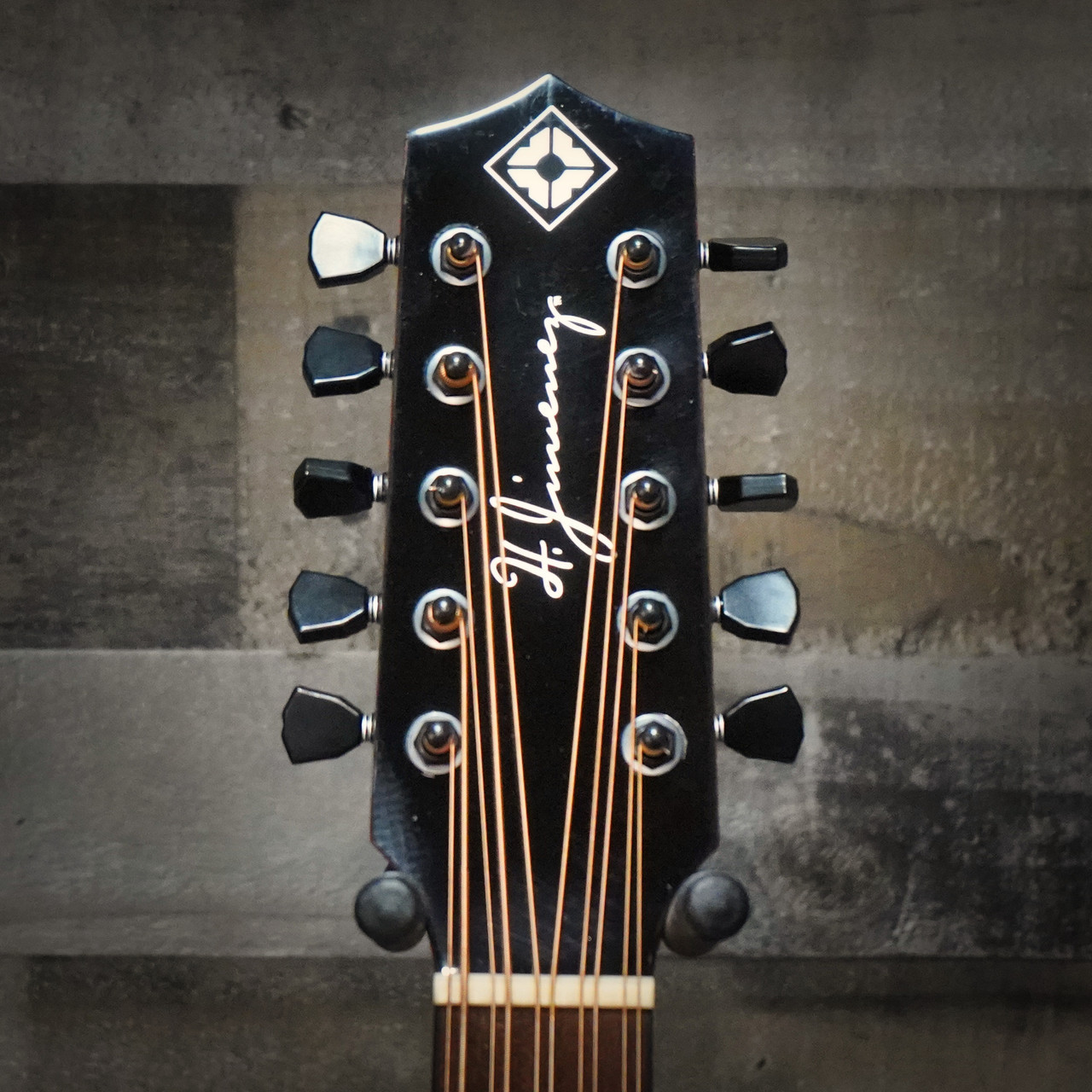 H. Jimenez Glossy Color-Changing Sparkle Bajo Quinto Cutaway Electric w/ Hardwood Case (LBQ1GXE-AB) | Musician Madness
