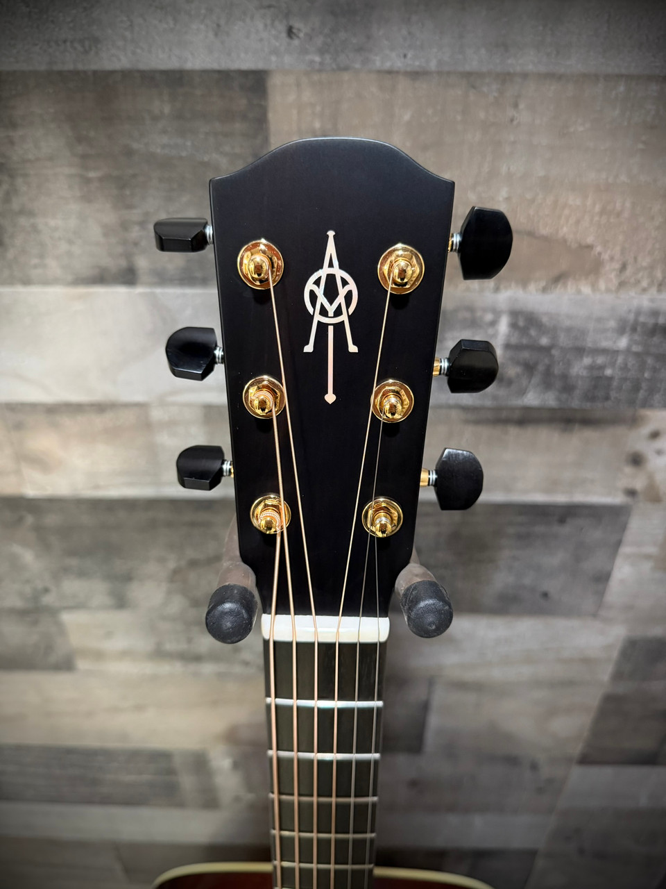 Alvarez Yairi Masterworks FYM60HD Honduran OM Acoustic Guitar (FYM60HD) | Musician Madness