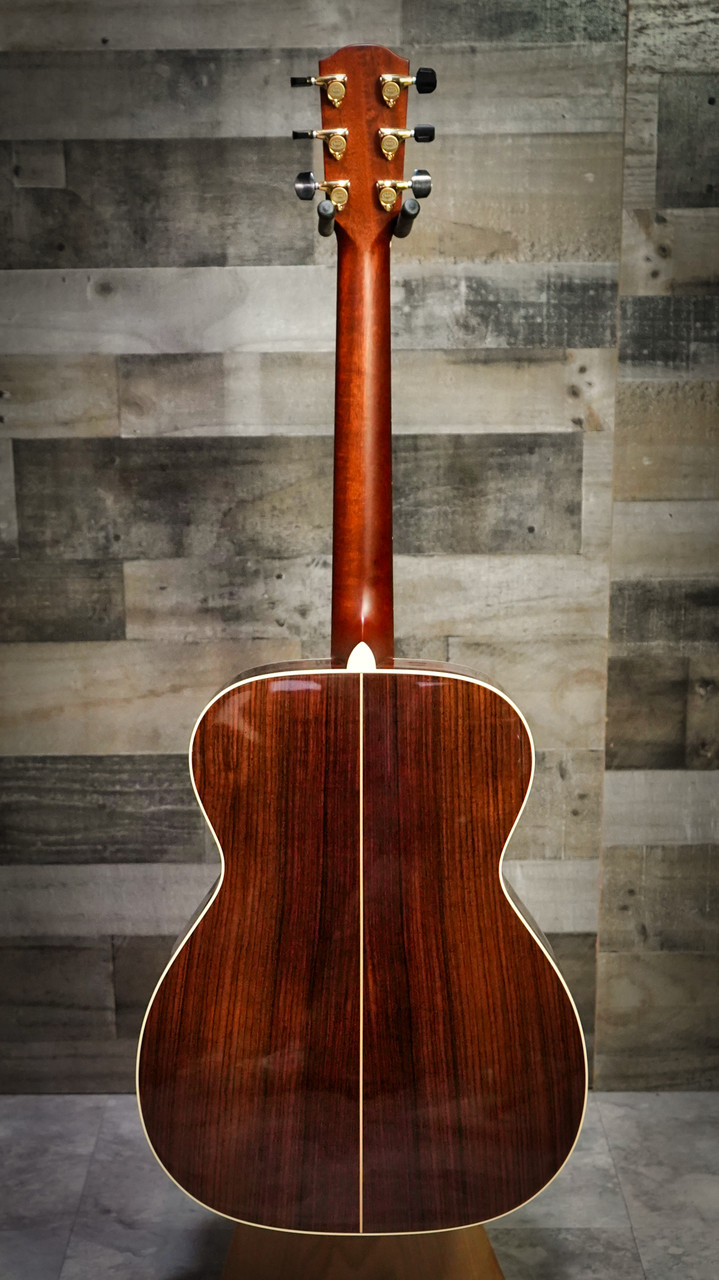 Shop the Alvarez Yairi Masterworks FYM70 OM Acoustic Guitar (FYM70) at Musician Madness. Handcrafted in Japan with all-solid tonewoods and Yairiâ€™s renowned craftsmanship, offering a balanced OM voice with rich clarity, resonance, and expressive dynamics.