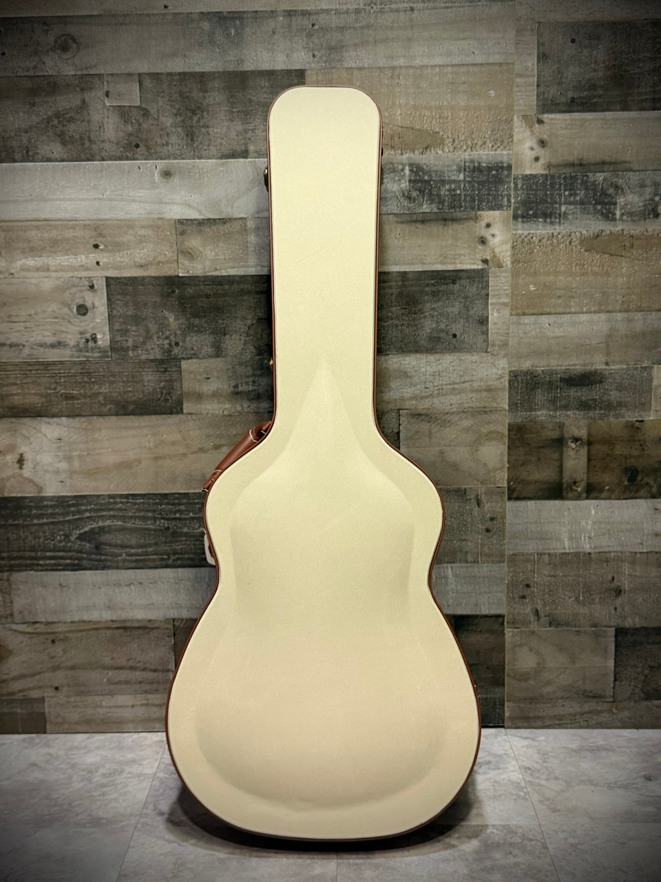 Alvarez Yairi Masterworks Honduran OM Acoustic Guitar (FYM66HD