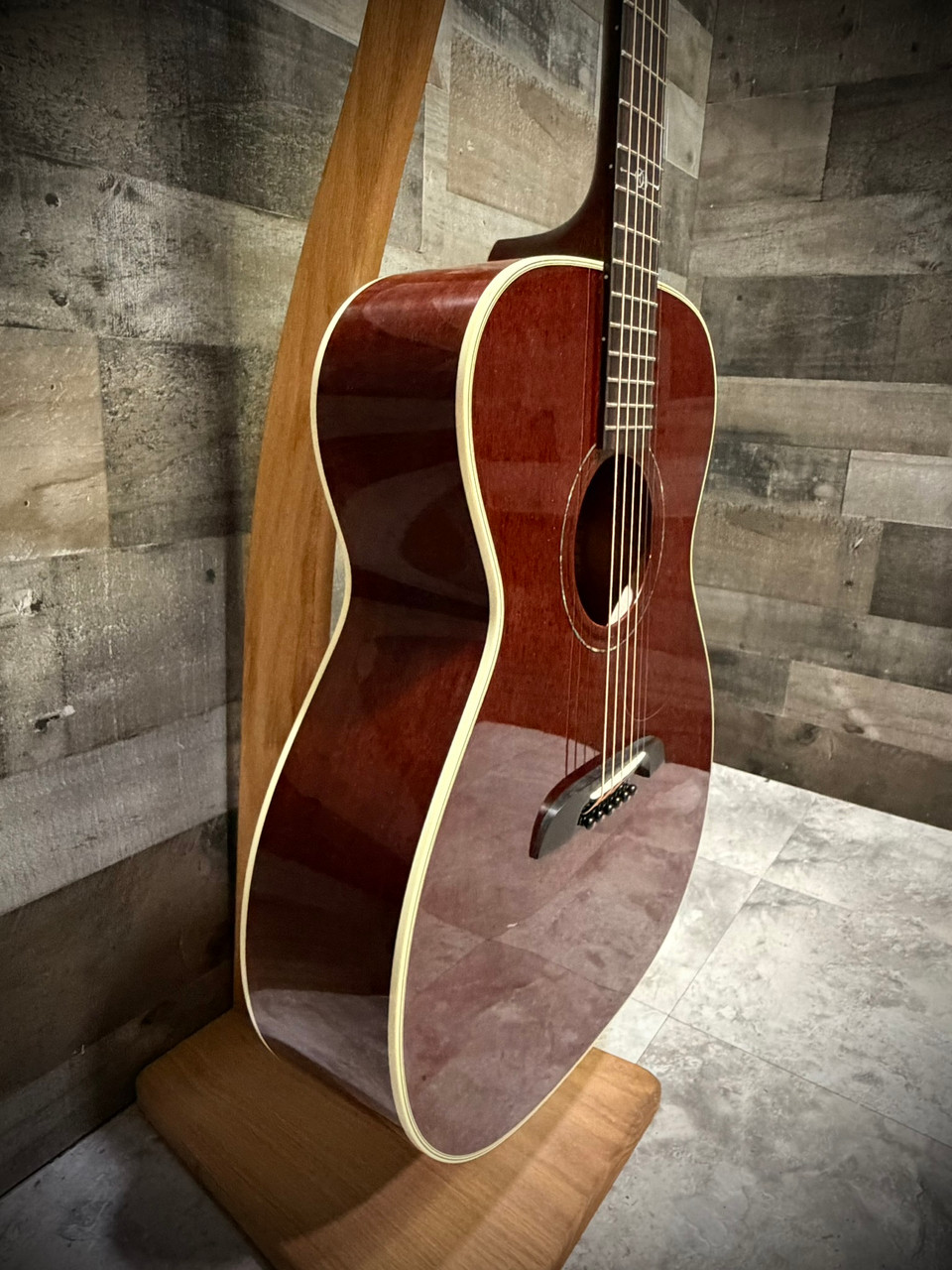 Alvarez FYM66HD Yairi Masterworks Honduran OM Acoustic Guitar