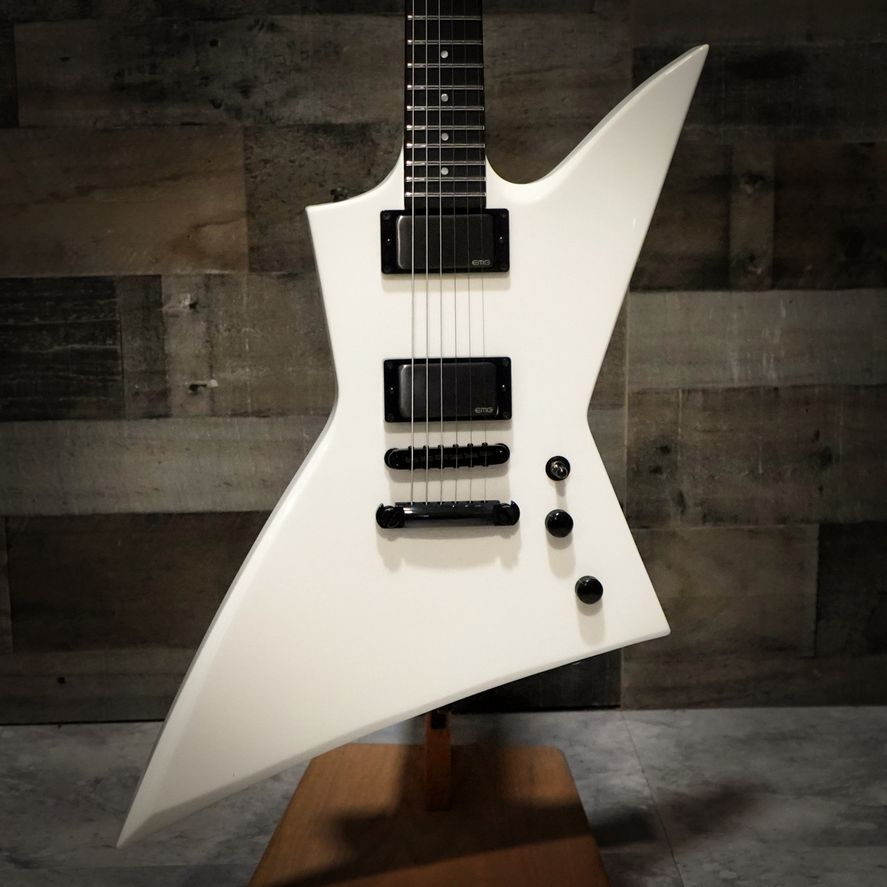 Shop the ESP E-II EX NT Electric Guitar in Snow White (EIIEXNTSW) at Musician Madness. Japan-made quality, neck-thru sustain, and aggressive style.