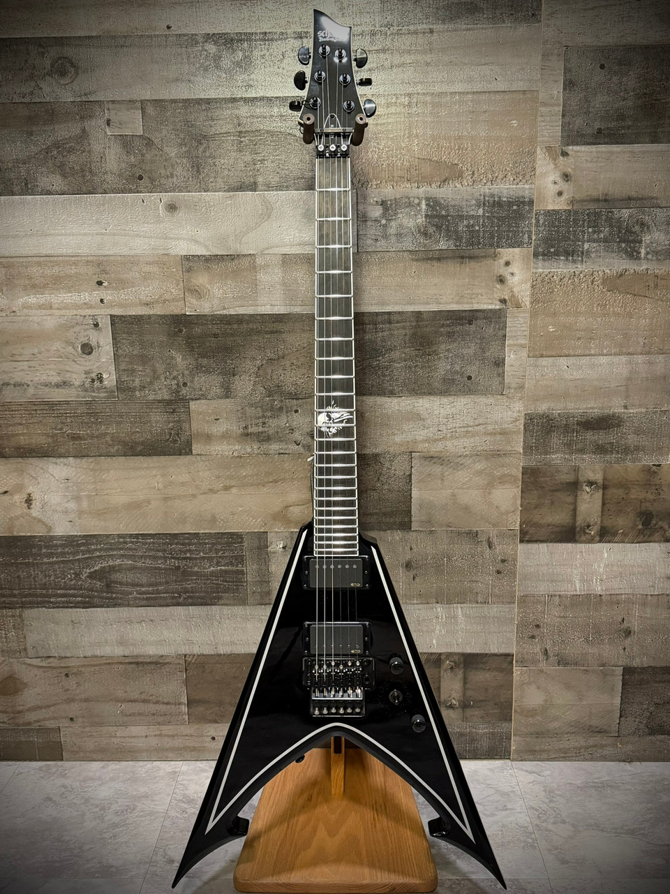 Schecter RavenDark V FR Abbath Signature - Gloss Black with Silver