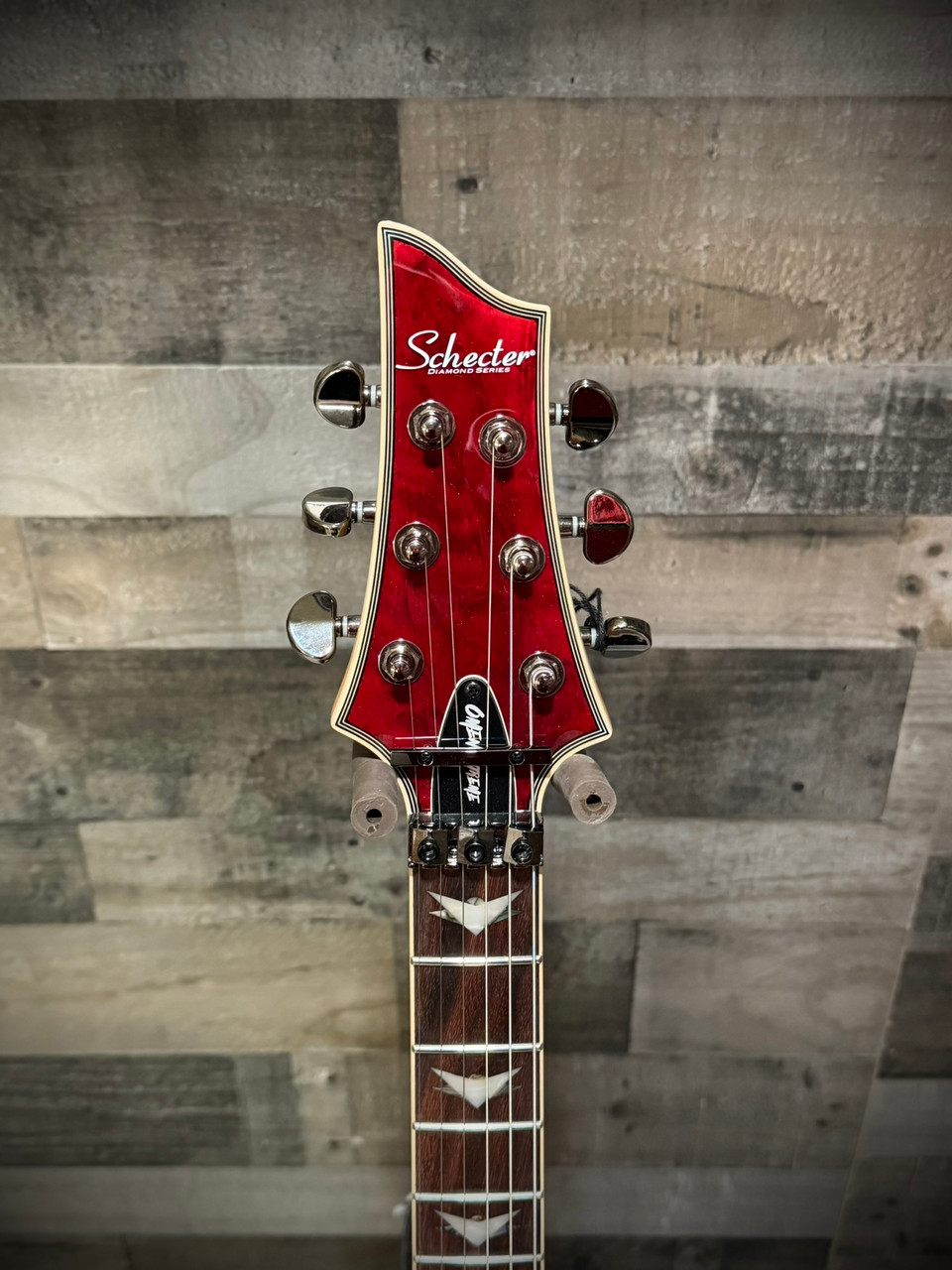 Schecter Omen Extreme-FR LH - Black Cherry (2010) | Musician Madness