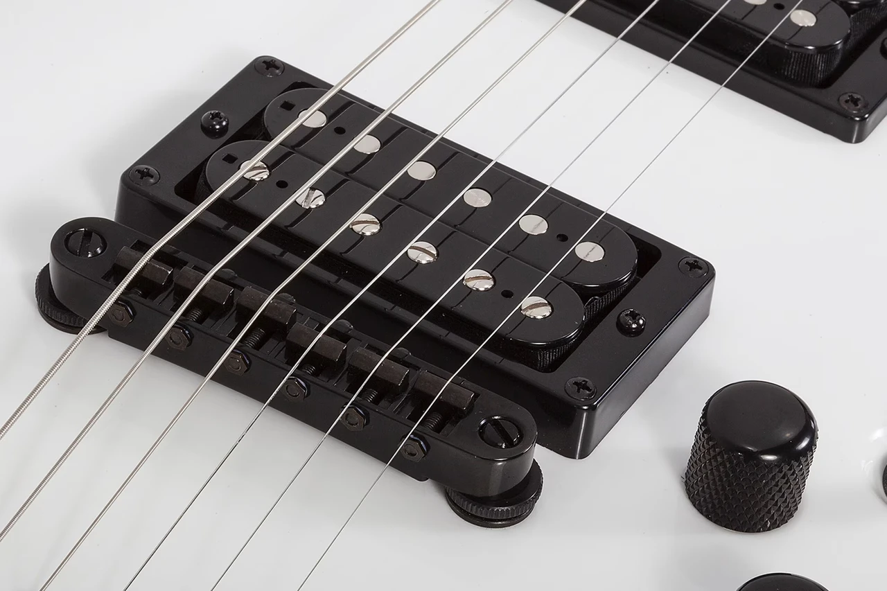 Schecter C-1 Jerry Horton 25th Anniversary - White (523) | Musician Madness