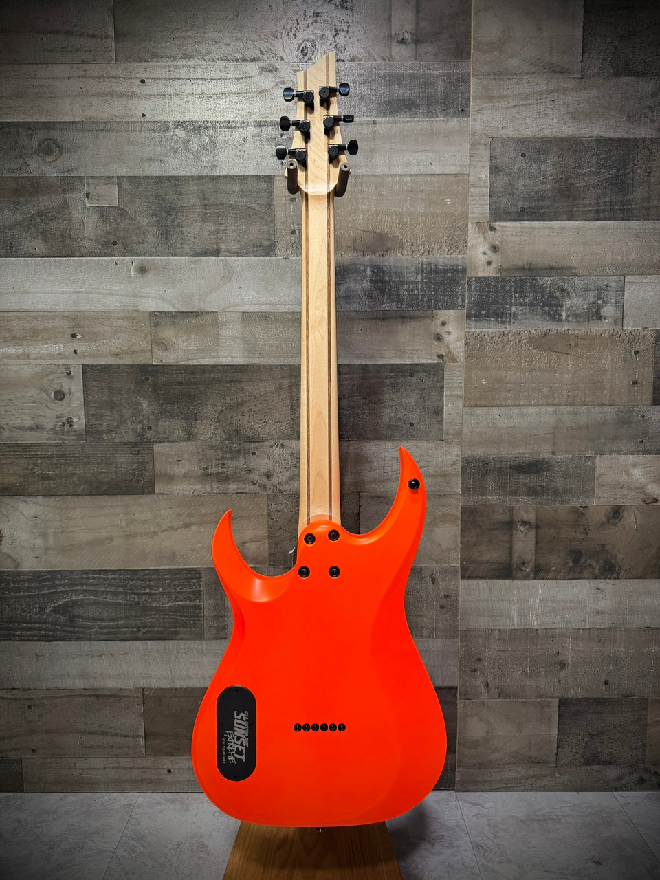 エレキギター orange 初心者エレキギターセット】オレンジアンプ発、初心者用ギターセット