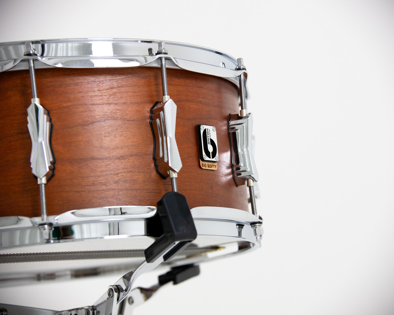 British Drum Co. BS-14-65-SN Big Softy Series Cherry and Balsa Snare 6.5" x 14" (BS-14-65-SN-U)