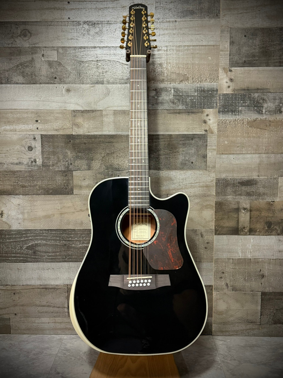 Walden D642RCEB-G/W Walden NATURA 600 Dreadnought, 12-string