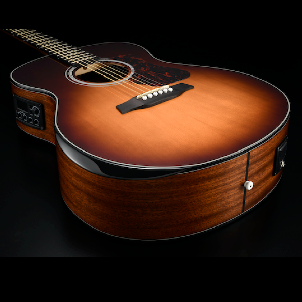 Walden G550REAB-G Natura Solid Spruce Top Armrest Grand Auditorium Acoustic-Electric - Amber Burst Gloss Top / Open Pore Natural (G550REAB-G/W)
