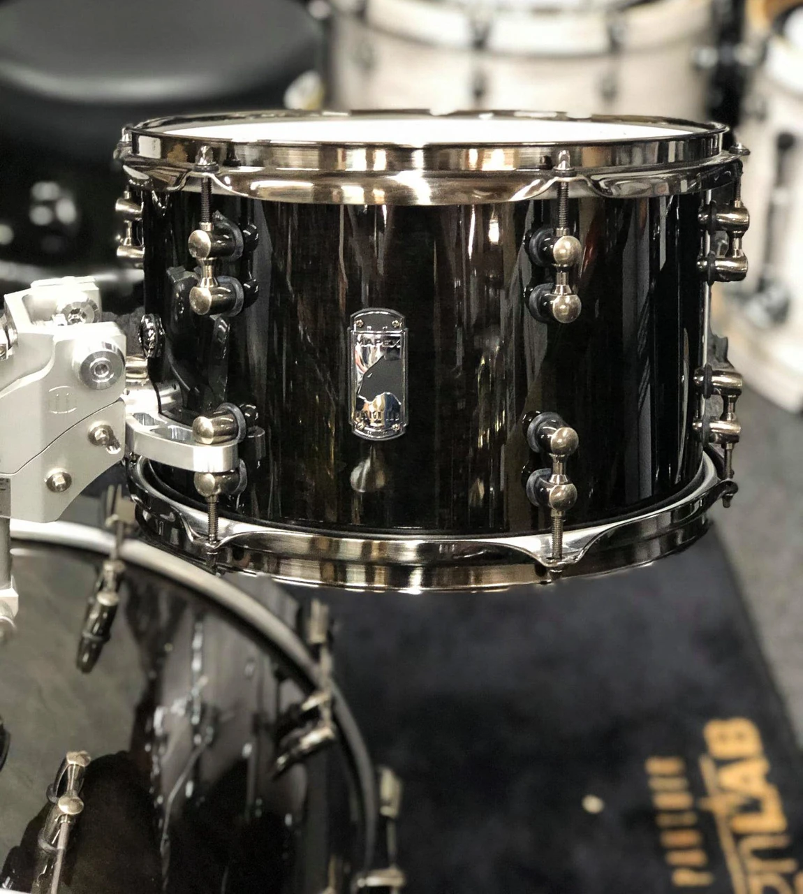 Mapex Black Panther Design Lab Cherry Bomb 22-12-14-16 - Piano Black (BPDLC528XPB)
