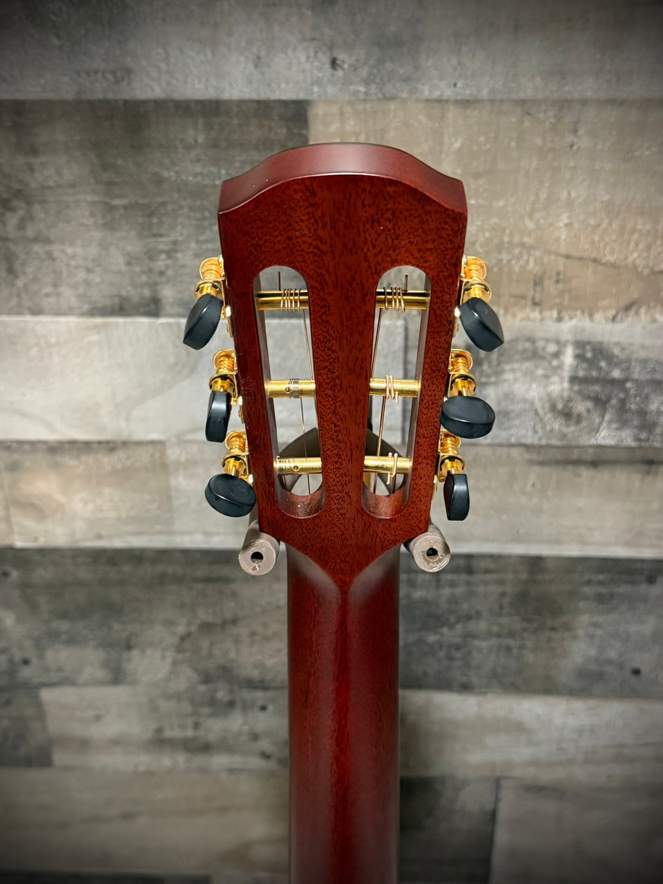 Alvarez Yairi Masterworks 12-Fret Slope Dreadnought Acoustic Guitar w/ Cutaway (DYMRJP) | Musician Madness