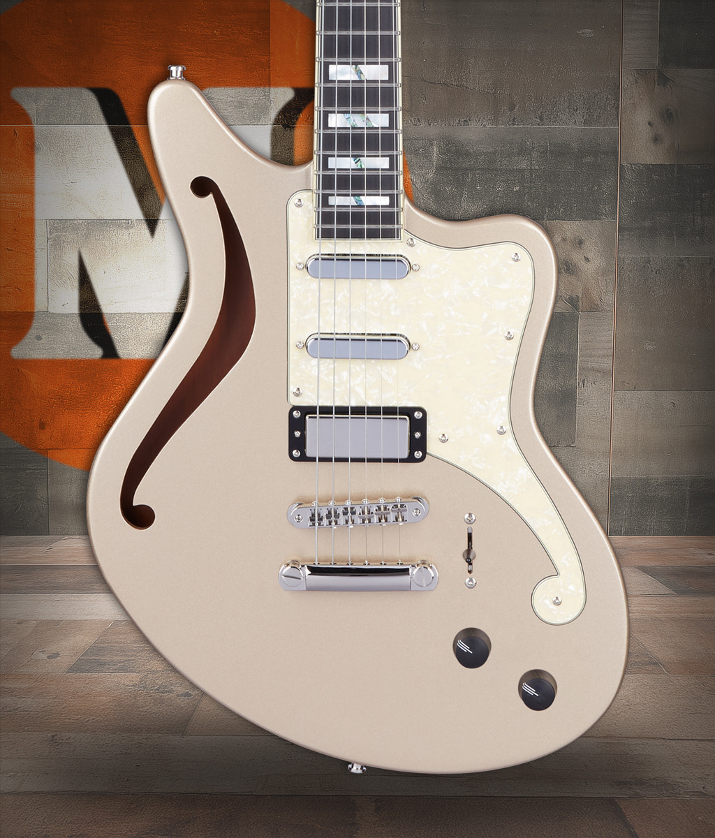 D'Angelico Deluxe Bedford SH - Desert Gold (DADBEDSHDSGNS) | Musician Madness