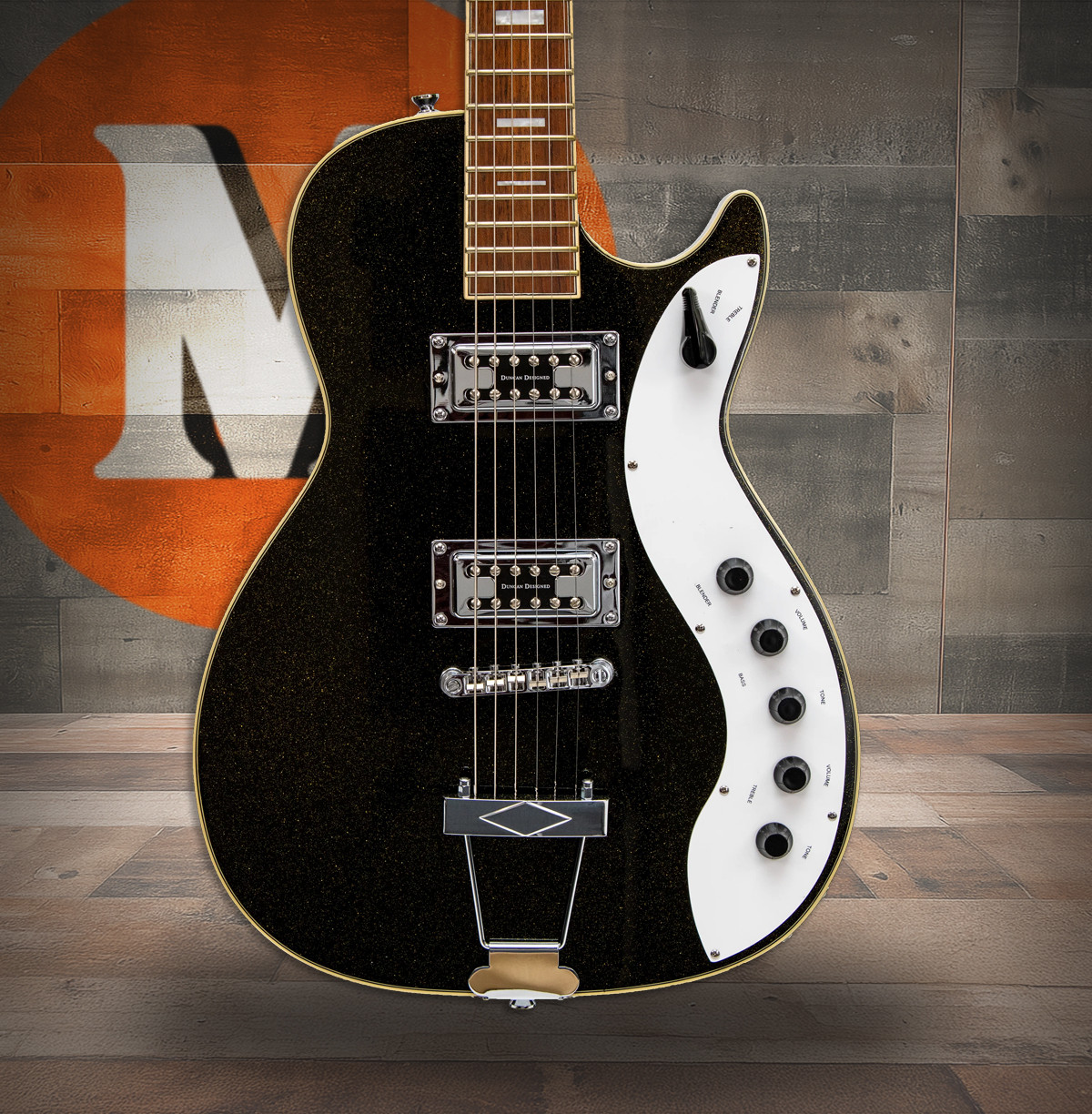 Silvertone Single Cut Bolt-on Duncan Pickups - Black Gold Flake (1423BGF) | Musician Madness