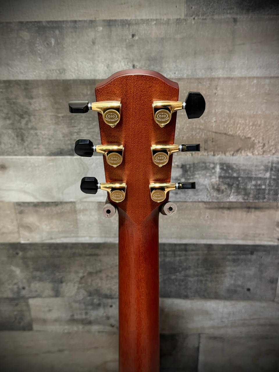 Alvarez Yairi Masterworks OM Acoustic Electric FST6 (FYM70_Herringbone_Sunburst) | Musician Madness