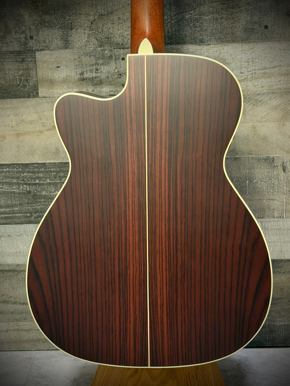 Alvarez Yairi Stage Weir Model Model Cedar Rosewood AE w/ Cutaway (WY1)