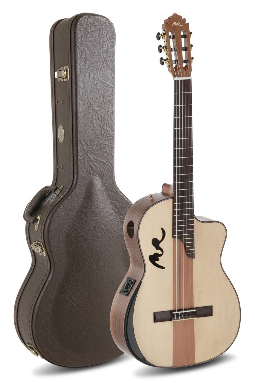 Manuel Rodriguez Café Cortado Curly Walnut 4/4 Satin E-Acoustic Cutaway (501454)