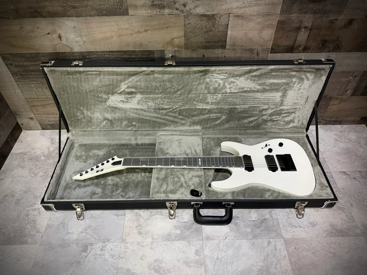 ESP E-II M-II 7B ET - Pearl White (EIIMII7BETPW) | Musician Madness