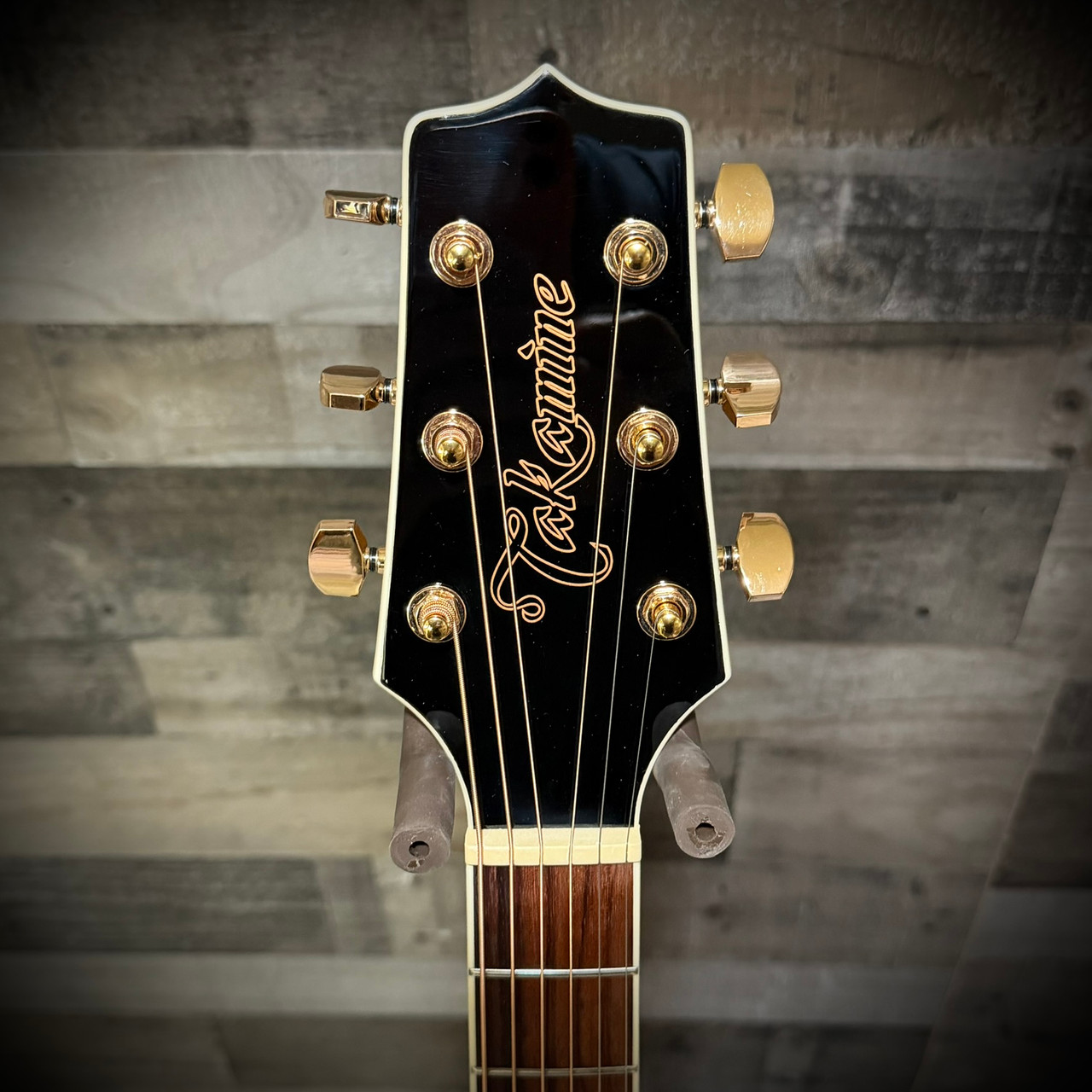 Takamine GN37CE Acoustic Electric Guitar - Pearl White w/ Gig Bag (TAKGN37CEPW)