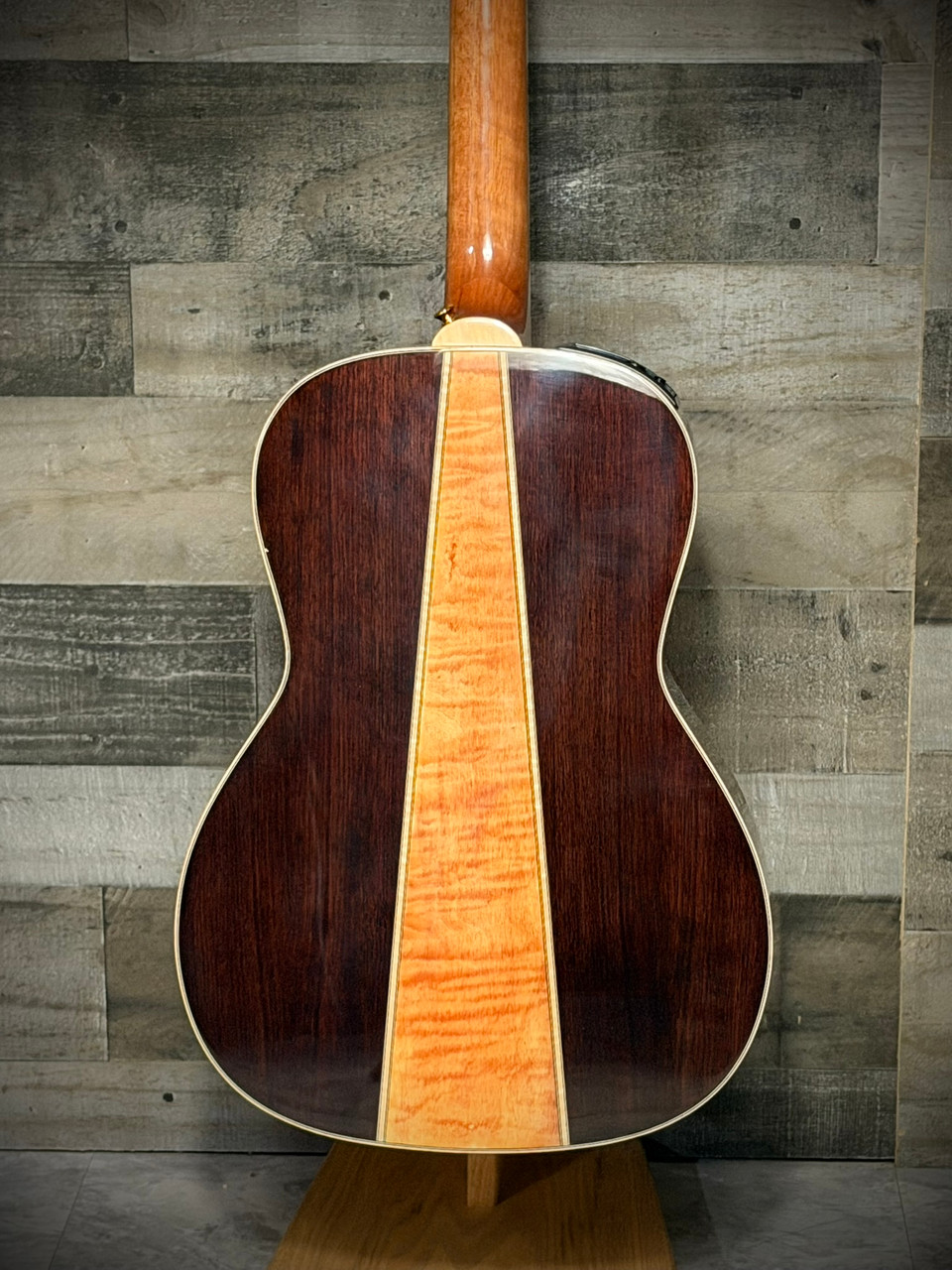 Takamine GY93E - Gloss Natural (TAKGY93ENAT)