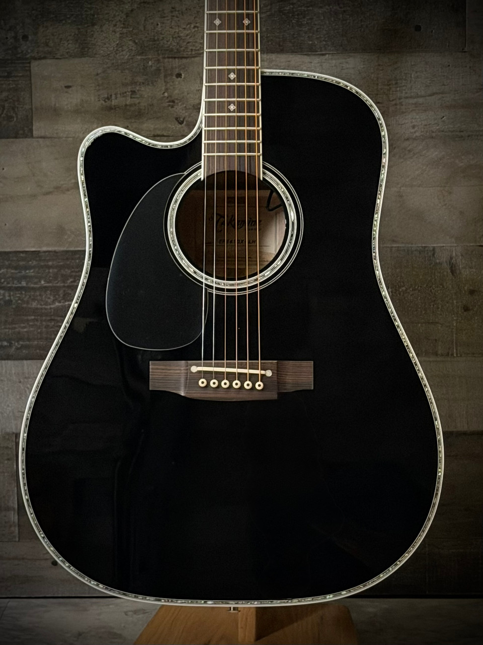 Takamine EF341DXLH Left Hand Acoustic Guitar - Gloss Black w/ Semi-Hard Case (JTAKEF341DXLH)