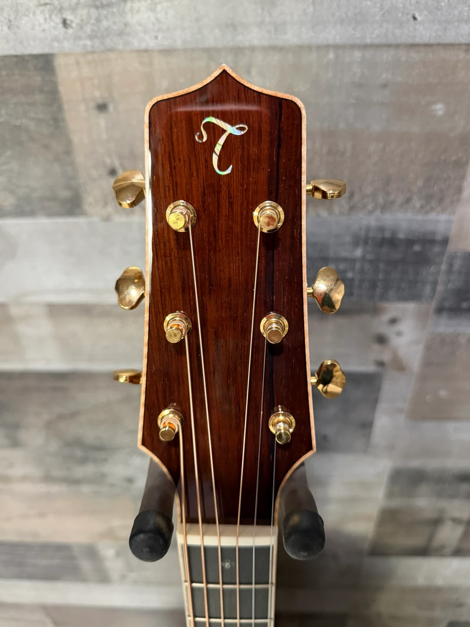 Takamine EF75M TT- Gloss Natural w/ Case (TAKEF75MTT)