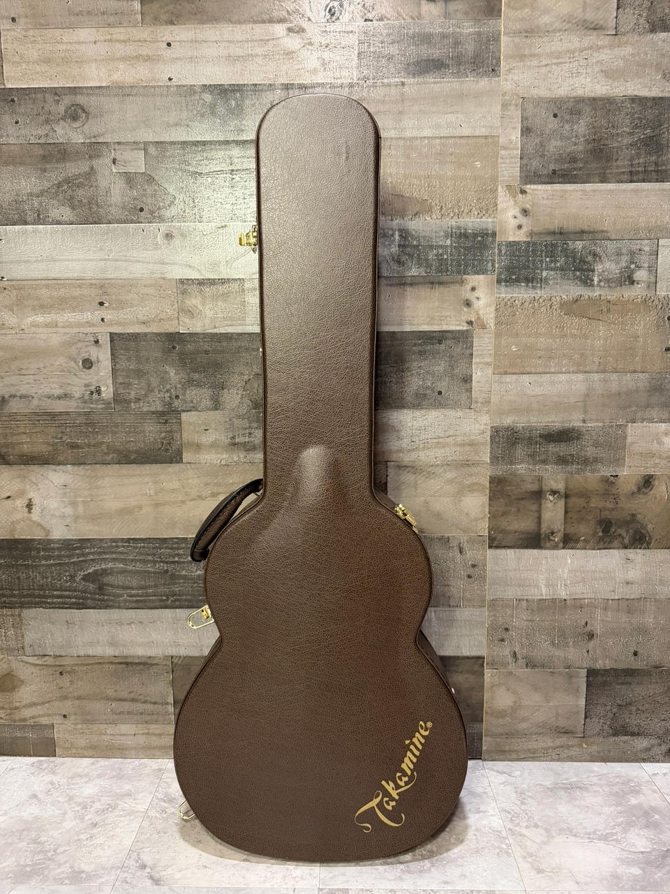 Takamine EF75M TT- Gloss Natural w/ Case (TAKEF75MTT)