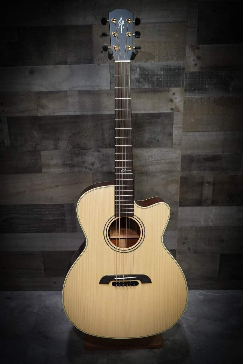 Alvarez Yairi GYM60HDCE Custom Acoustic Guitar (1 of 1) (GYM60HDCE)