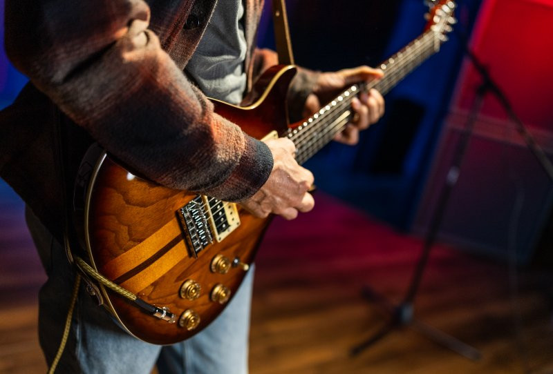Washburn H10TS Wing Series Hawk Electric Guitar - Tobacco Sunburst (H10TS-U) | Musician Madness