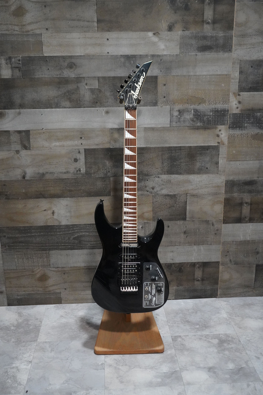 Jackson Pro Series DK2S Dinky w/ Hard Case - Black - Used (DK2S_USED_IS)