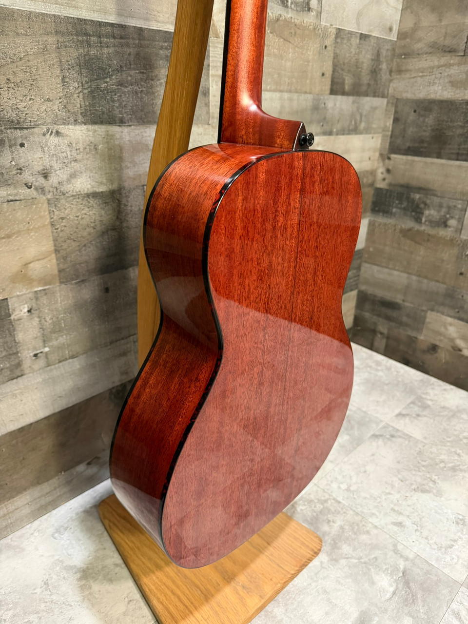 Alvarez Masterworks MP66 Parlor Acoustic Guitar - Used (MP66)