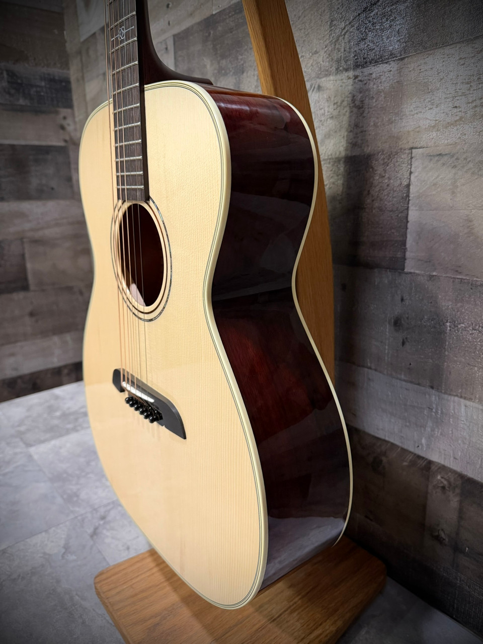 Alvarez Yairi Masterworks FYM60HD Honduran OM Acoustic Guitar  - Second (FYM60HDX) | Musician Madness
