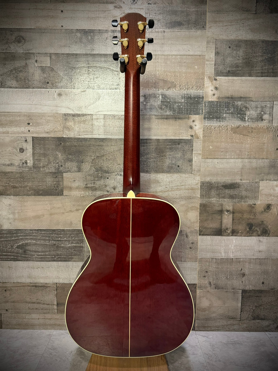 Alvarez Yairi Masterworks FYM60HD Honduran OM Acoustic Guitar - Second (FYM60HDX)