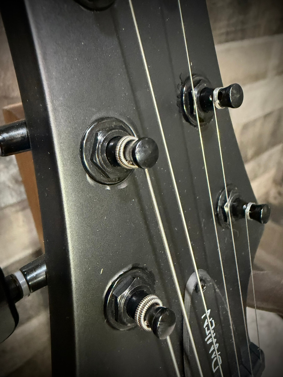 Schecter Damien-6 B-Stock - Satin Black (2470) (2) | Musician Madness
