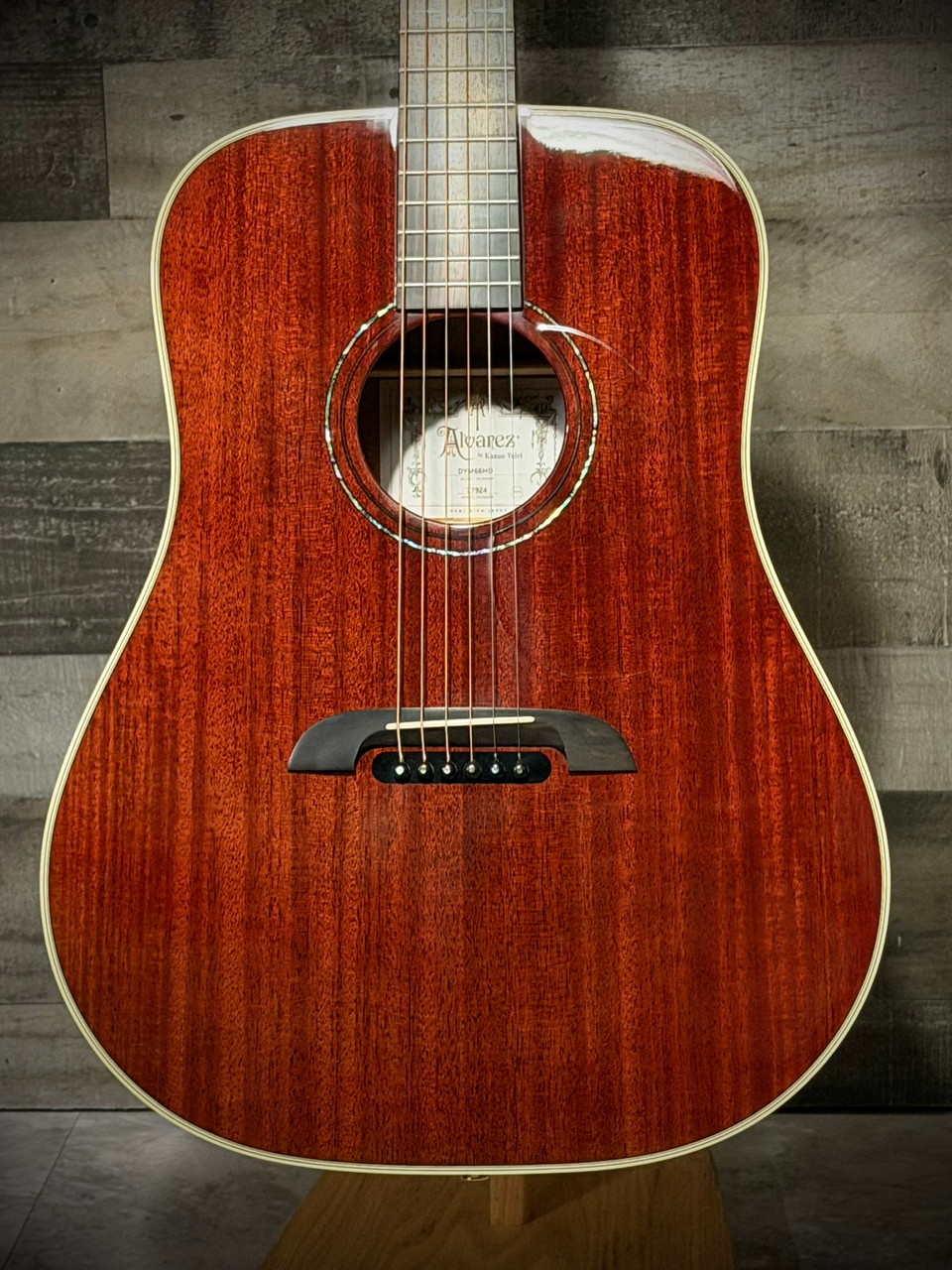 Alvarez DYM66HD Yairi Honduran Masterworks Dreadnought Acoustic Guitar - (DYM66HD_05)