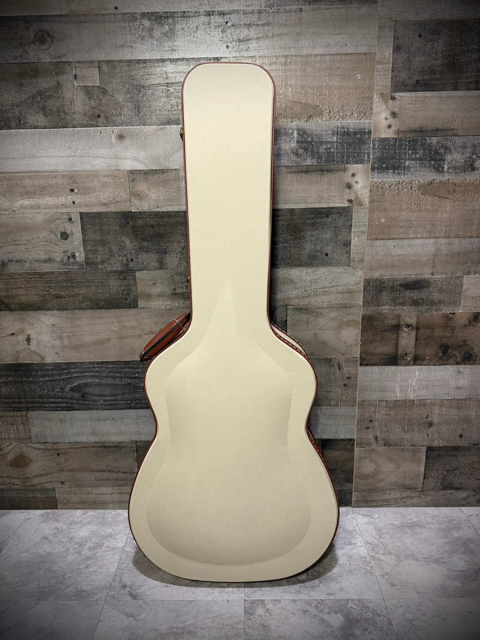 Alvarez Yairi Masterworks GYM74CEX Grand Auditorium Acoustic-Electric - Second (GYM74CEX) | Musician Madness
