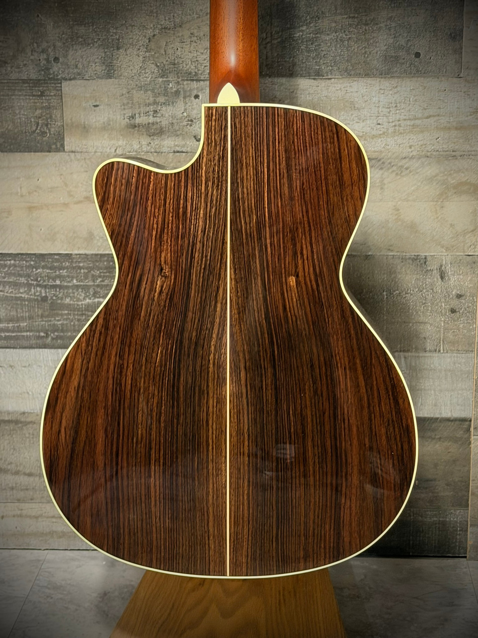 Alvarez Yairi Masterworks GYM74CEX Grand Auditorium Acoustic-Electric - Second (GYM74CEX)