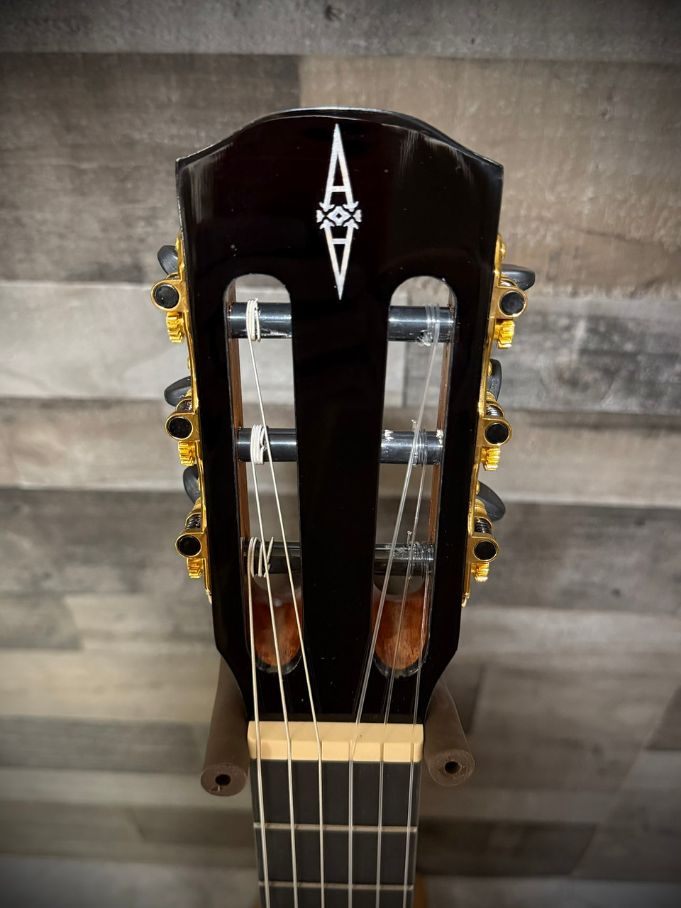 Alvarez Regent RC26 Classical Guitar w/ Deluxe Gig Bag (RC26) | Musician Madness