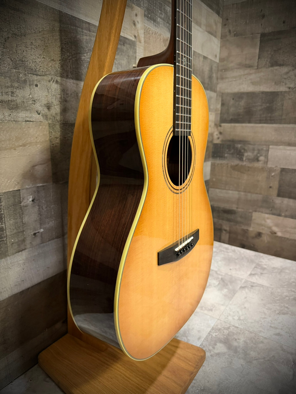 Alvarez LP70E Daybreak Alvarez Laureate Parlor Guitar Acoustic Electric - Daybreak (LP70E_Daybreak) | Musician Madness
