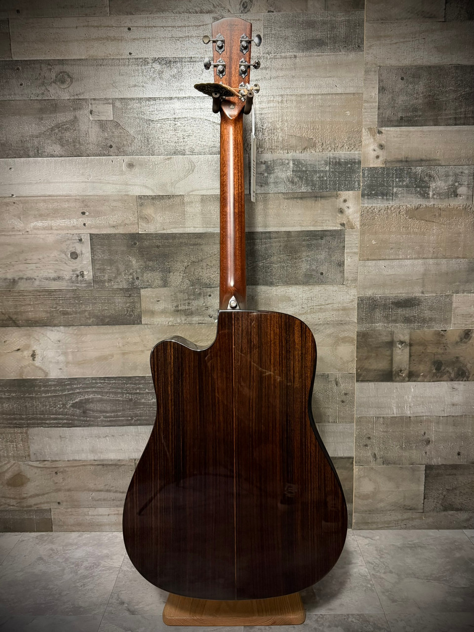 Alvarez MD70CE Custom Masterworks Dreadnought Guitar Acoustic Electric Armrest w/ Cutaway (MD70CE Custom) | Musician Madness