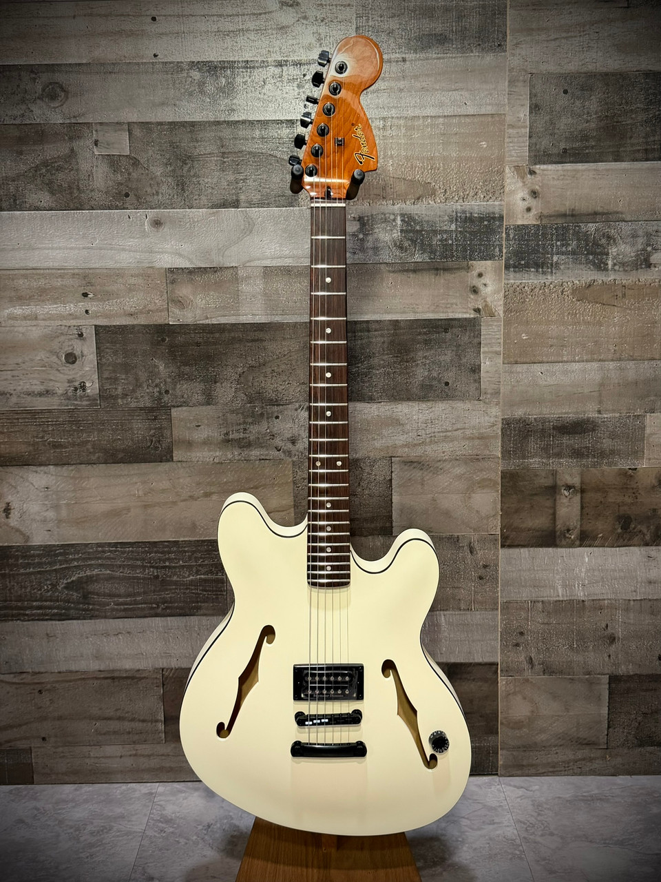 Fender Tom DeLonge Starcaster Rosewood Fingerboard, Black Hardware, Satin Olympic White | Musician Madness