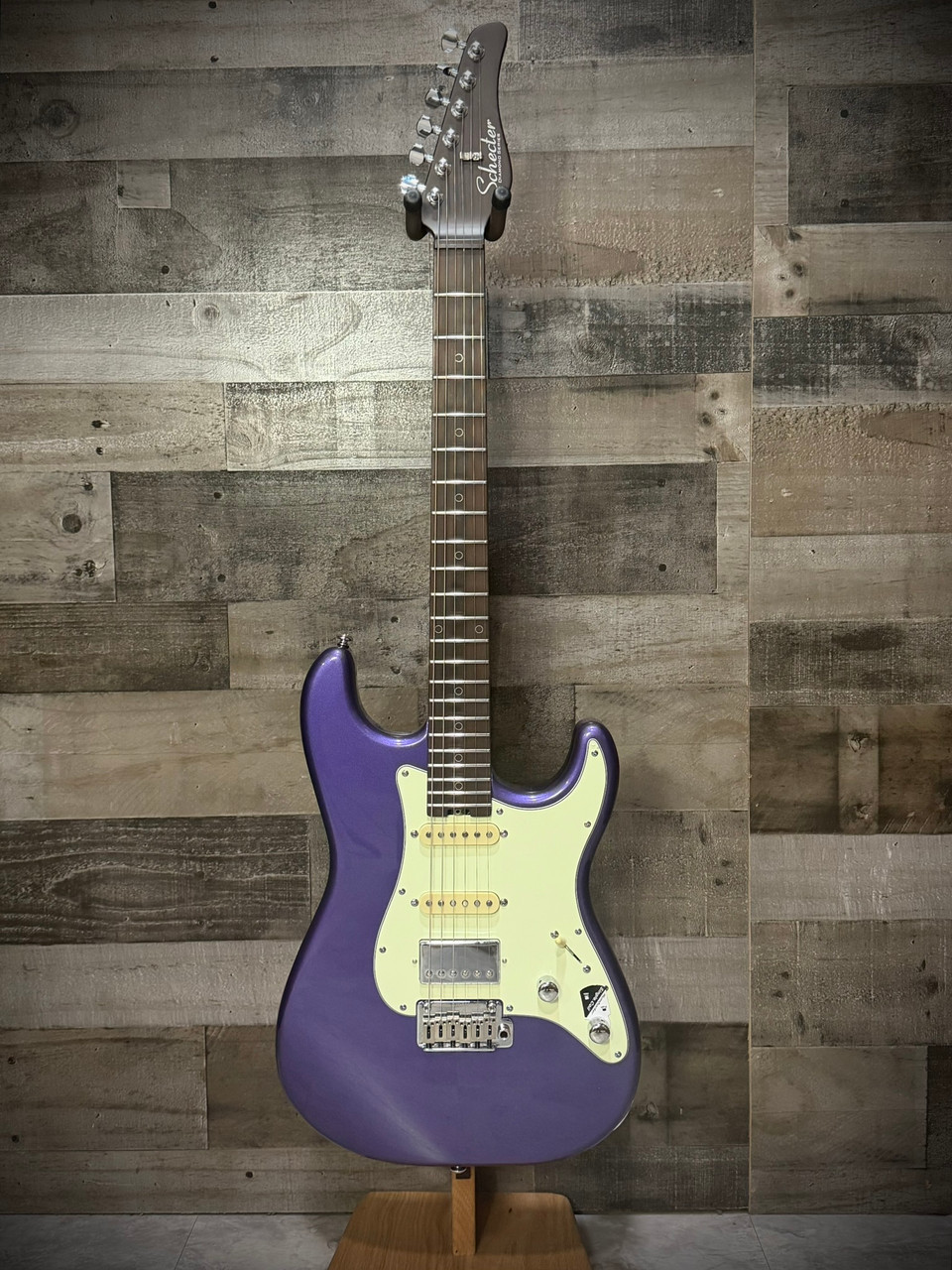 Schecter Nick Johnston Traditional HSS 10th Anniversary - Atomic Violet (1156) | Musician Madness